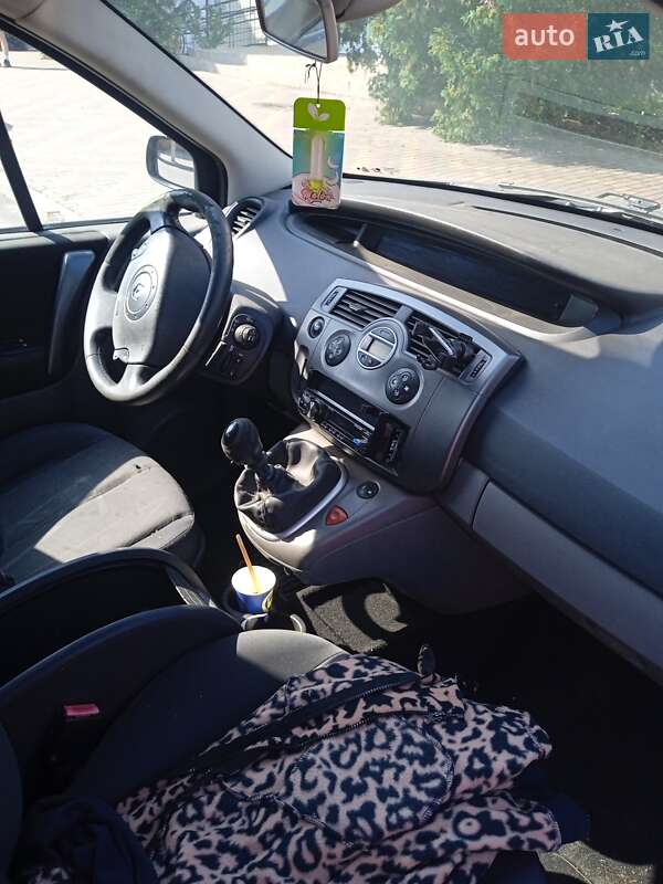 Мінівен Renault Scenic 2005 в Добровеличківці