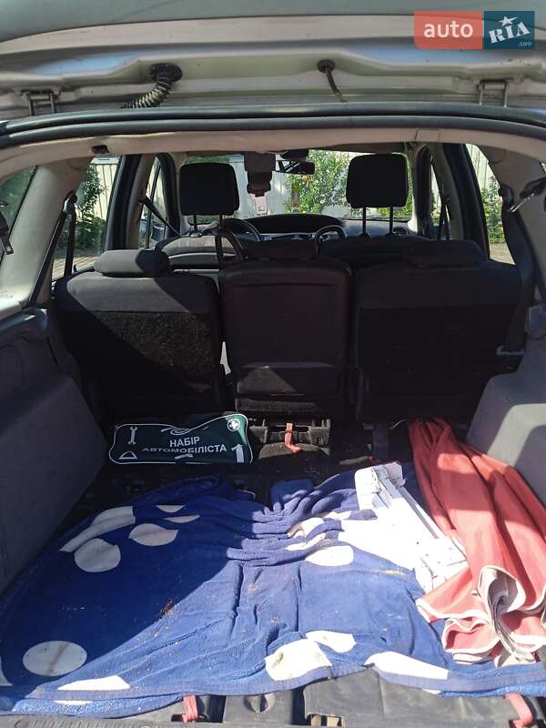 Мінівен Renault Scenic 2005 в Добровеличківці