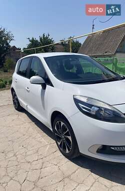 Минивэн Renault Scenic 2014 в 