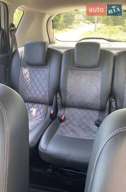 Минивэн Renault Scenic 2014 в 