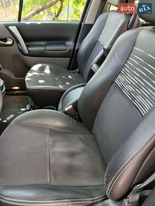 Минивэн Renault Scenic 2008 в Доброславе