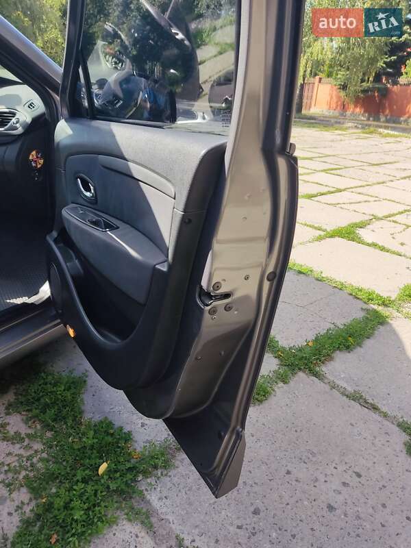 Мінівен Renault Scenic 2011 в Харкові