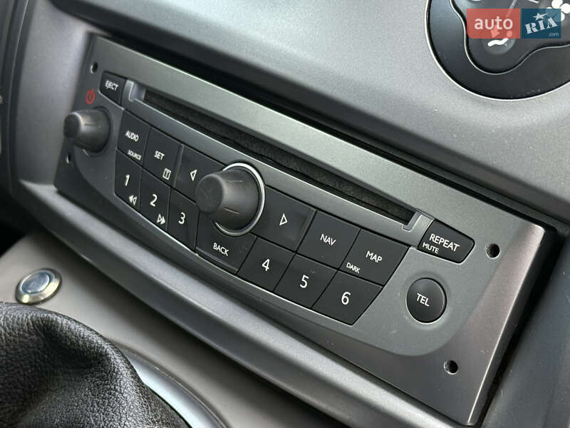 Мінівен Renault Scenic 2009 в Рівному
