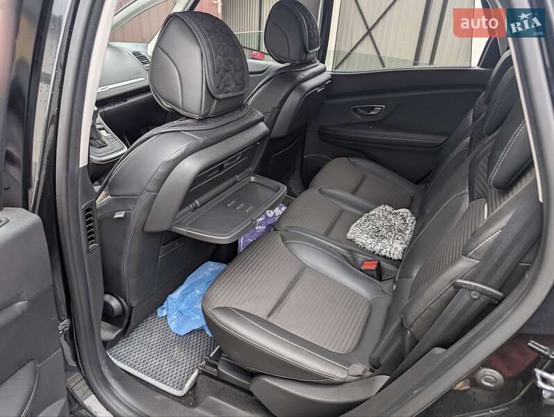 Минивэн Renault Scenic 2016 в Бережанах