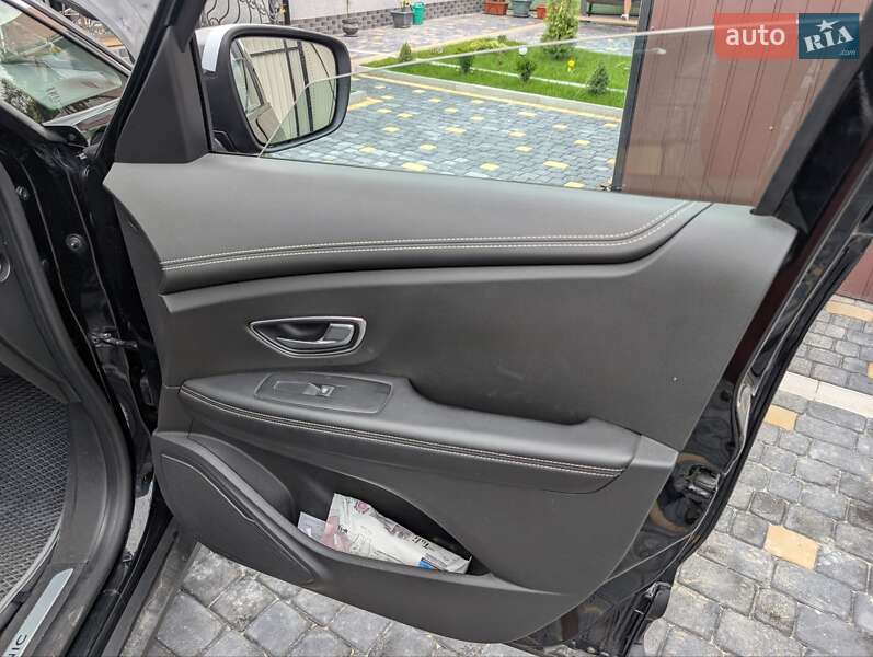 Минивэн Renault Scenic 2016 в Бережанах
