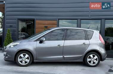 Минивэн Renault Scenic 2010 в 
