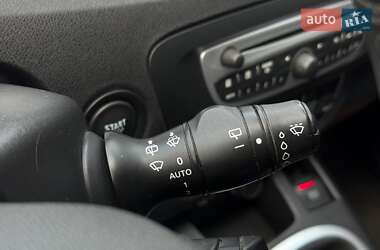 Минивэн Renault Scenic 2010 в 