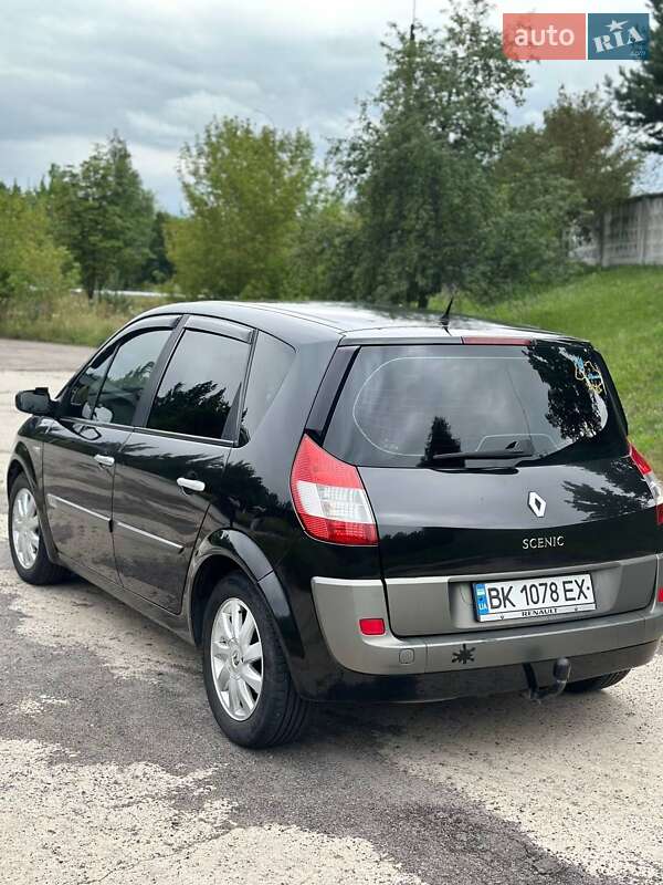 Минивэн Renault Scenic 2006 в Вараше