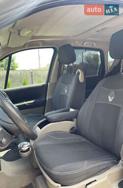 Минивэн Renault Scenic 2004 в 