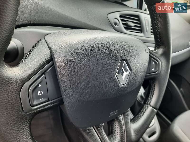 Минивэн Renault Scenic 2013 в Полтаве