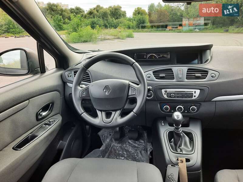 Минивэн Renault Scenic 2013 в Полтаве