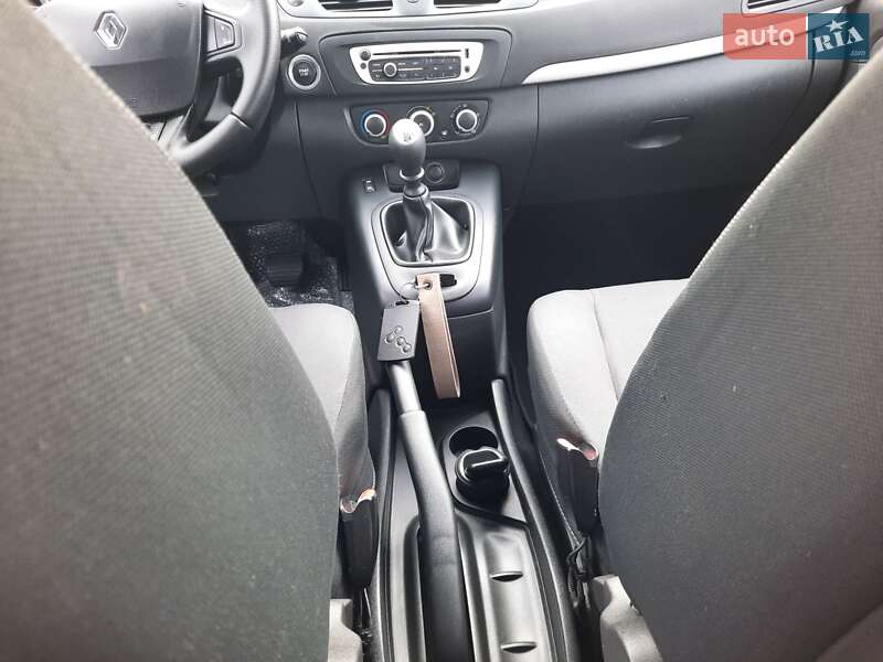 Минивэн Renault Scenic 2013 в Полтаве
