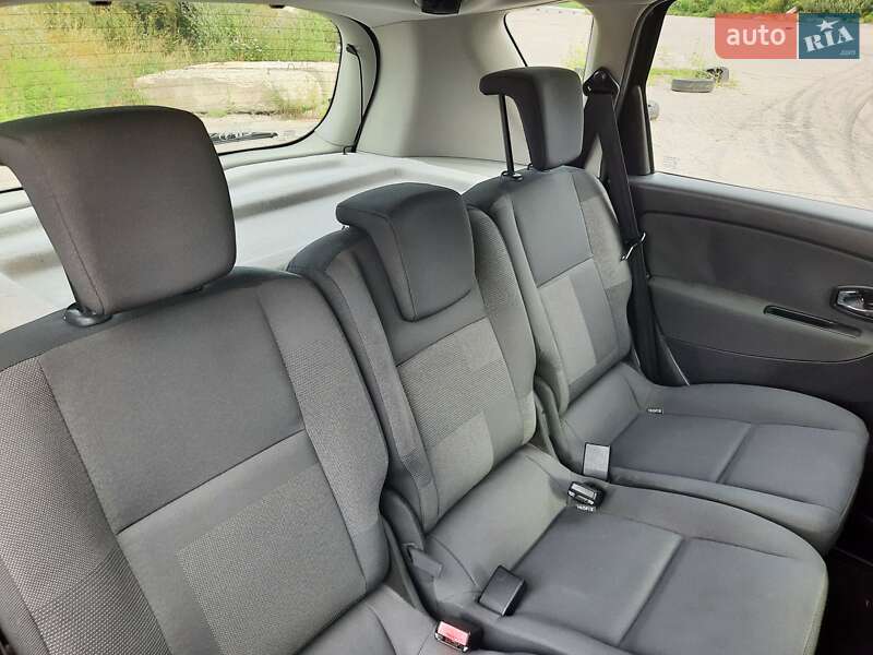 Минивэн Renault Scenic 2013 в Полтаве