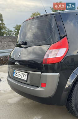 Минивэн Renault Scenic 2005 в 