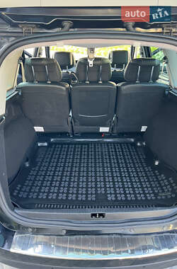 Минивэн Renault Scenic 2014 в 
