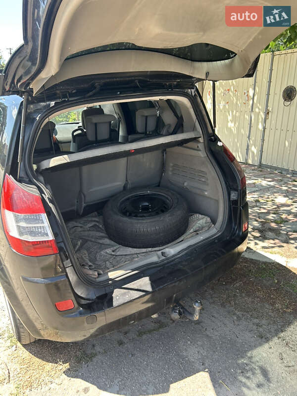 Минивэн Renault Scenic 2005 в Песочине