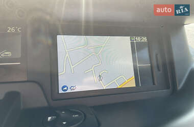 Минивэн Renault Scenic 2013 в 