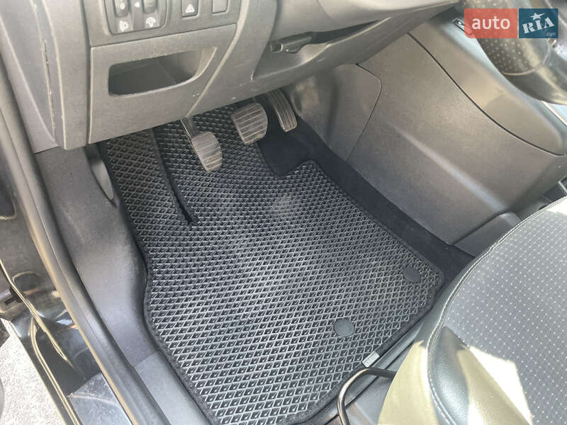 Минивэн Renault Scenic 2013 в Киеве