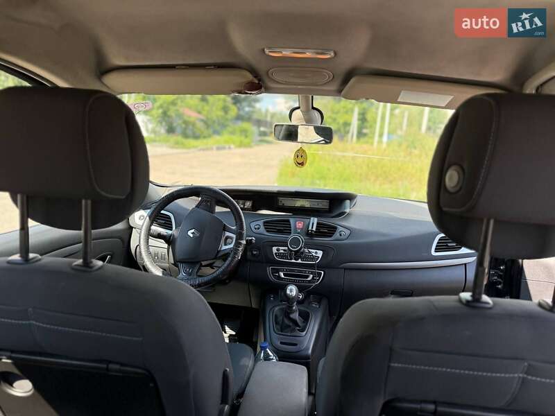Минивэн Renault Scenic 2010 в Киеве