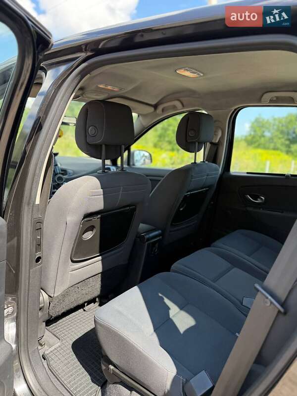Минивэн Renault Scenic 2010 в Киеве