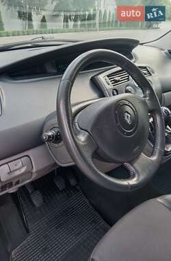 Минивэн Renault Scenic 2005 в 