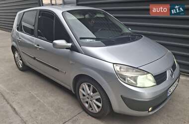 Минивэн Renault Scenic 2005 в Скнилове