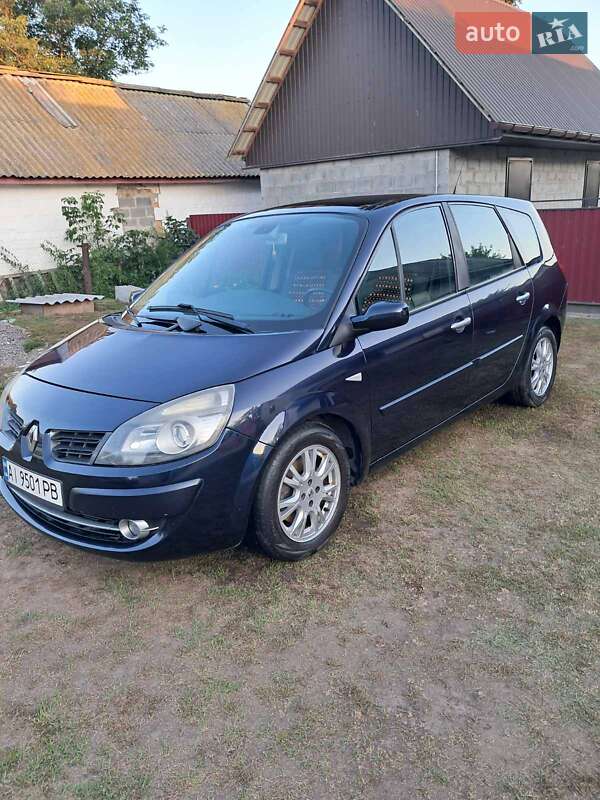 Минивэн Renault Scenic 2009 в 