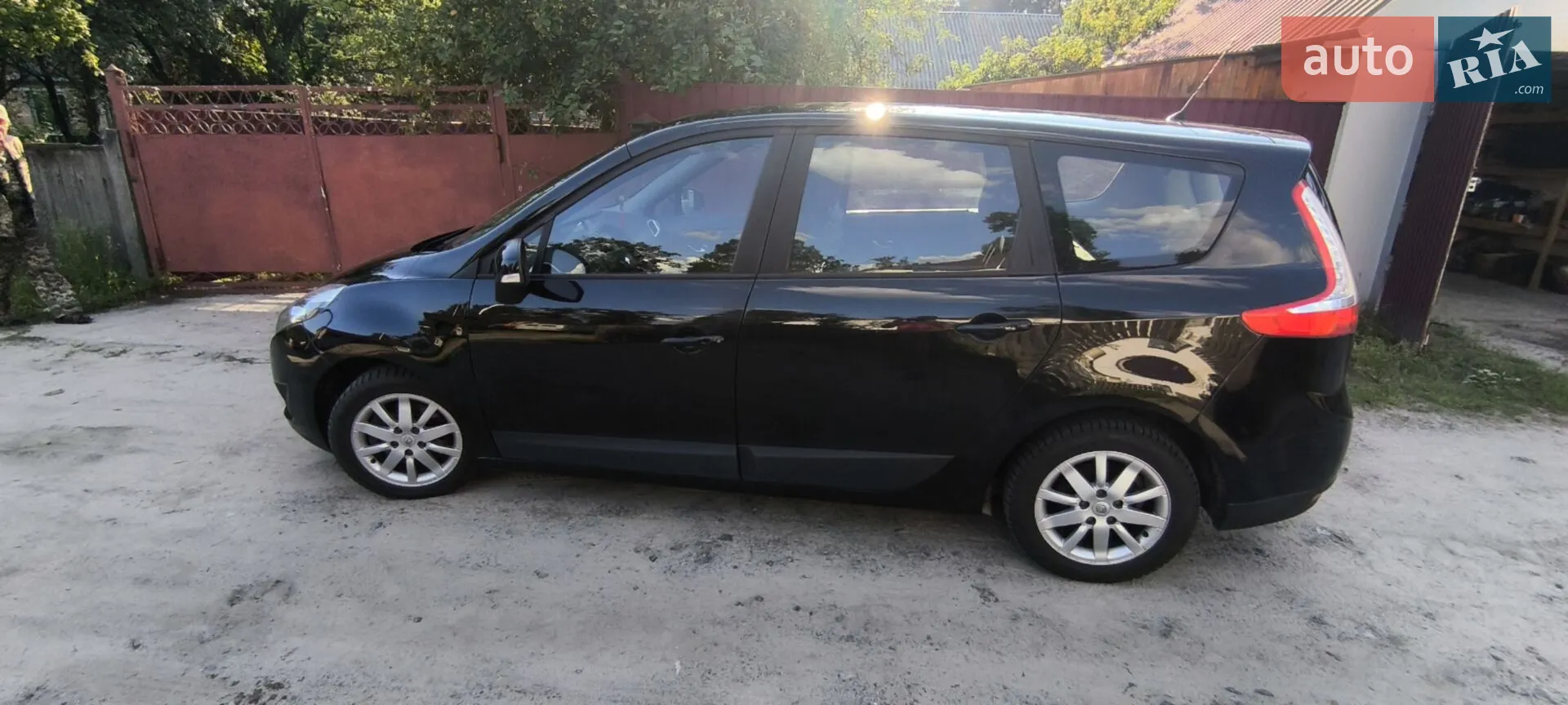 2010 Renault Scenic - мініатюра 9