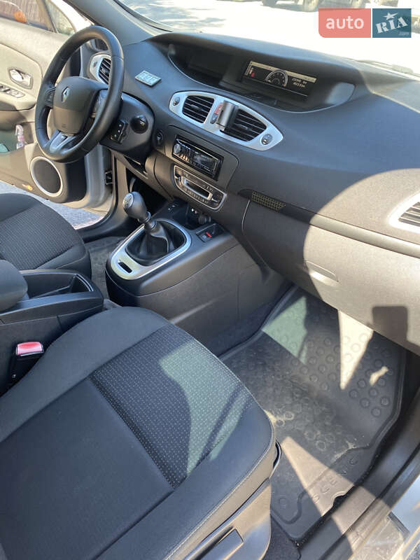 Минивэн Renault Scenic 2009 в Сумах