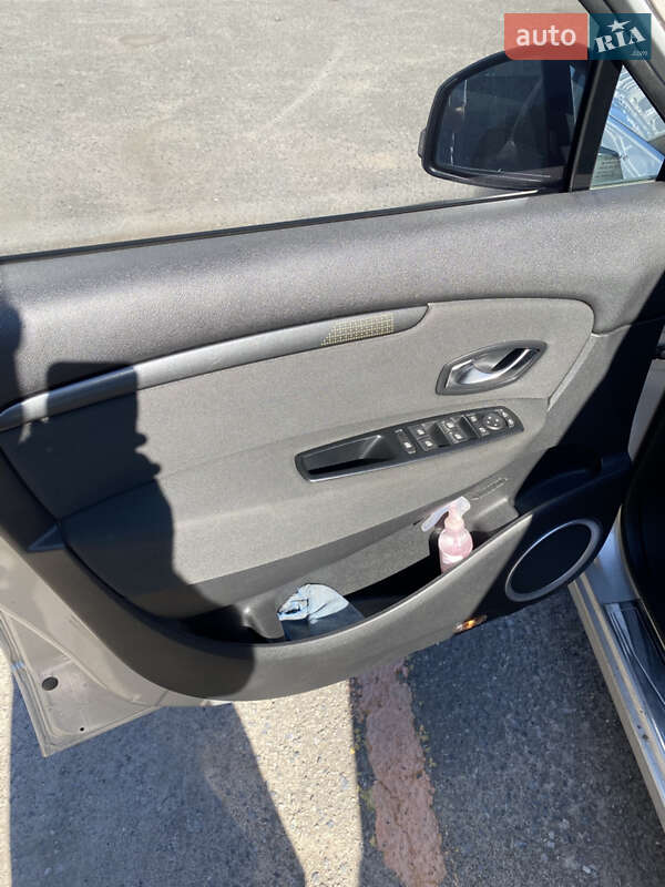 Минивэн Renault Scenic 2009 в Сумах