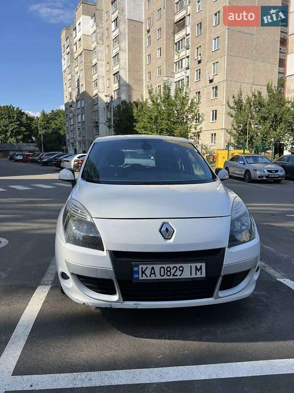 Минивэн Renault Scenic 2010 в Чернигове
