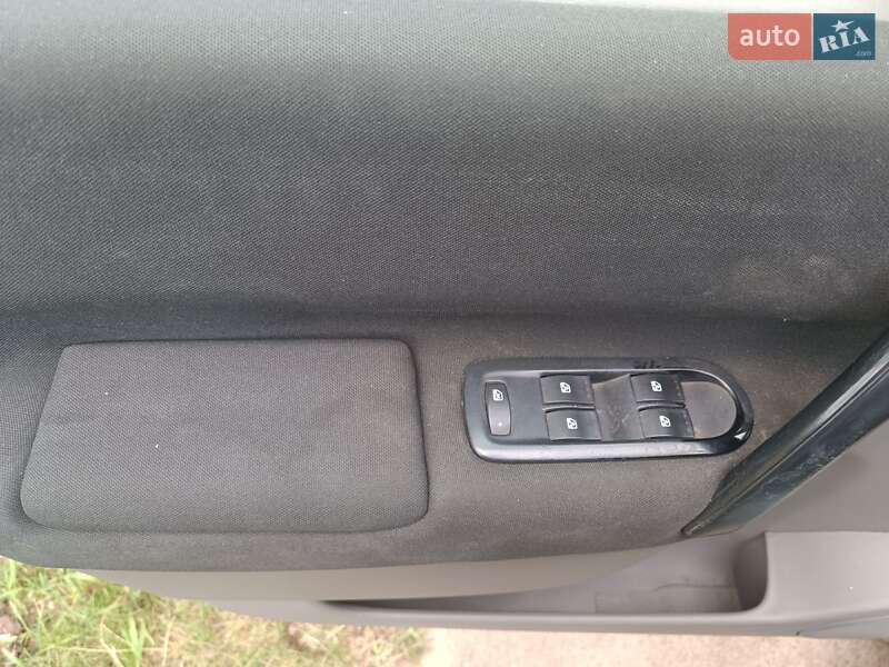 Минивэн Renault Scenic 2007 в Днепре