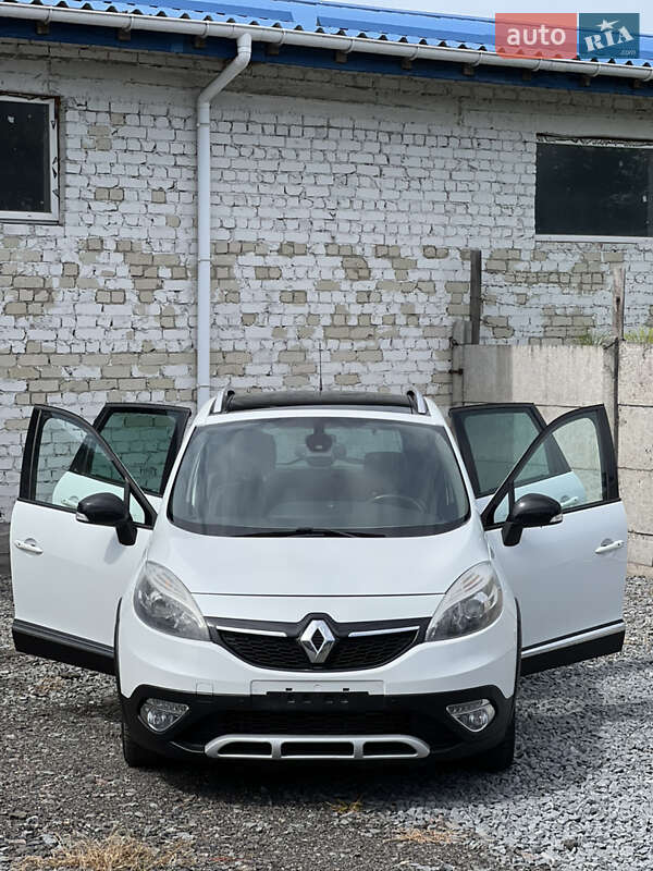 Минивэн Renault Scenic 2015 в Ровно