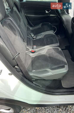 Минивэн Renault Scenic 2015 в 