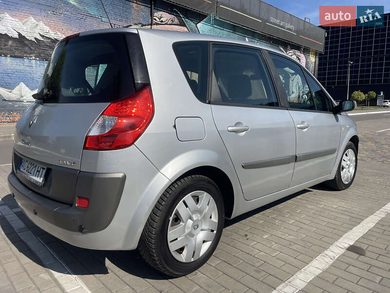 Минивэн Renault Scenic 2006 в Луцке