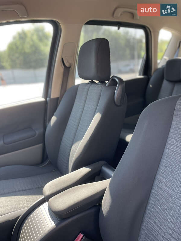 Минивэн Renault Scenic 2006 в Луцке