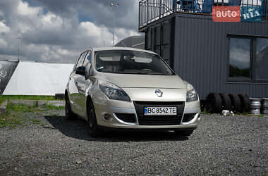 Мінівен Renault Scenic 2011 в Львові