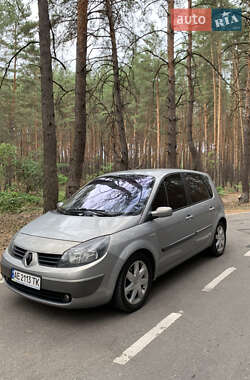 Минивэн Renault Scenic 2004 в Кременчуге