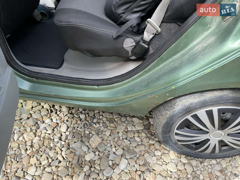 Минивэн Renault Scenic 2000 в Бориславе
