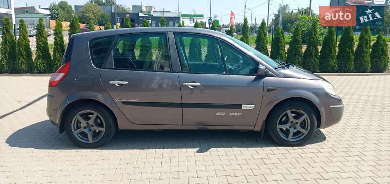 Минивэн Renault Scenic 2004 в Черновцах
