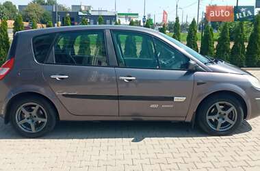 Минивэн Renault Scenic 2004 в 