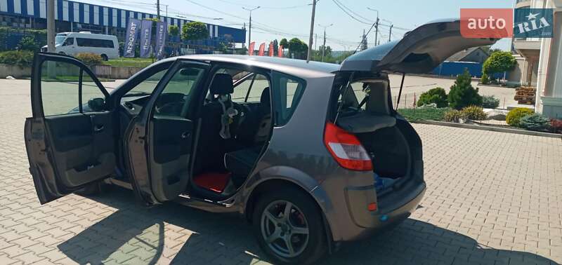Минивэн Renault Scenic 2004 в Черновцах