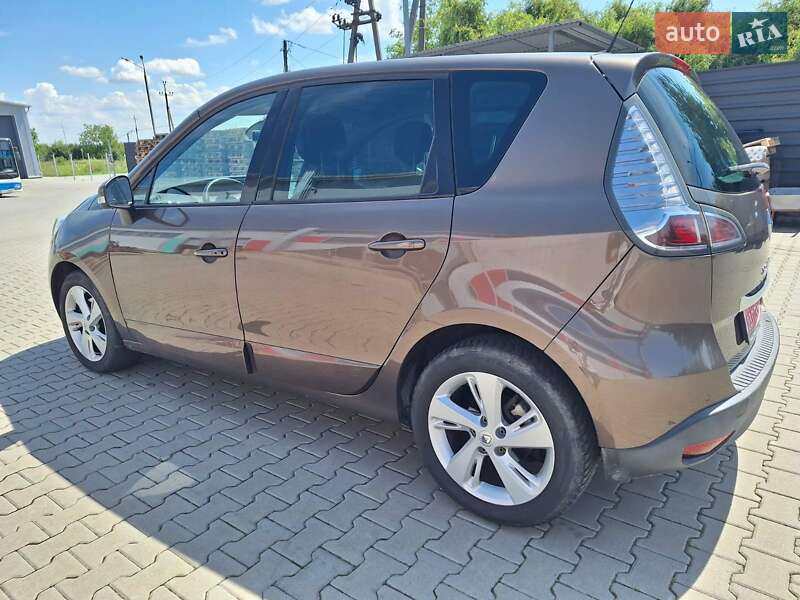 Минивэн Renault Scenic 2013 в Нововолынске