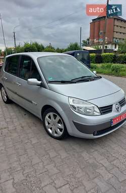 Минивэн Renault Scenic 2005 в 