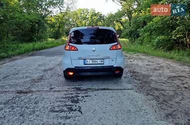 Минивэн Renault Scenic 2011 в 