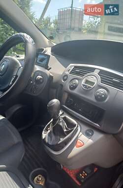 Минивэн Renault Scenic 2006 в 