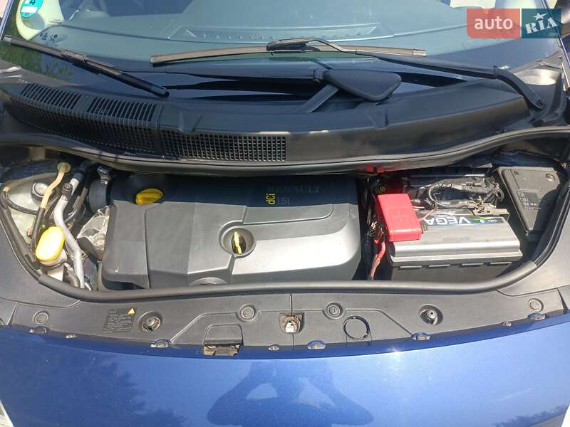 Минивэн Renault Scenic 2006 в Полтаве