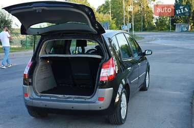 Минивэн Renault Scenic 2005 в 