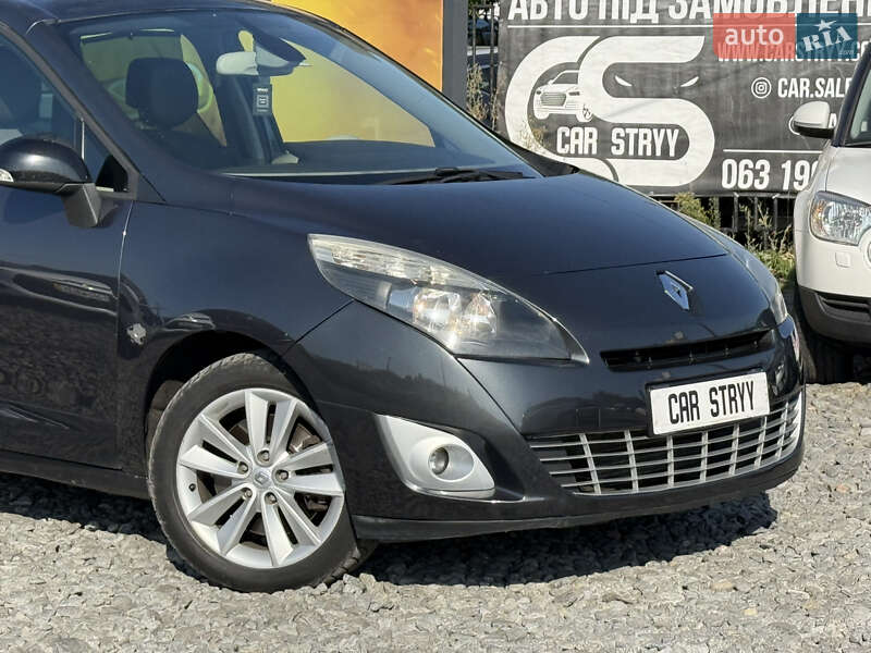 Минивэн Renault Scenic 2011 в Стрые