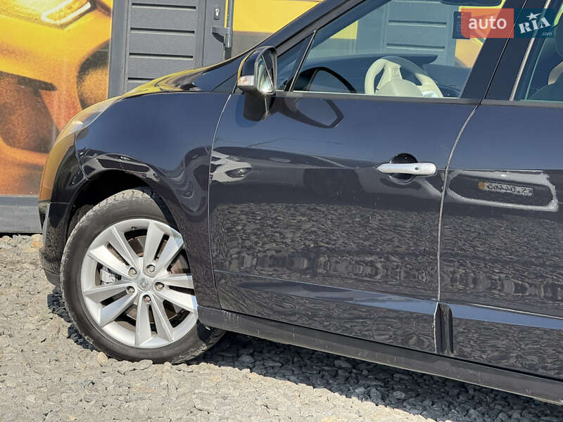 Минивэн Renault Scenic 2011 в Стрые